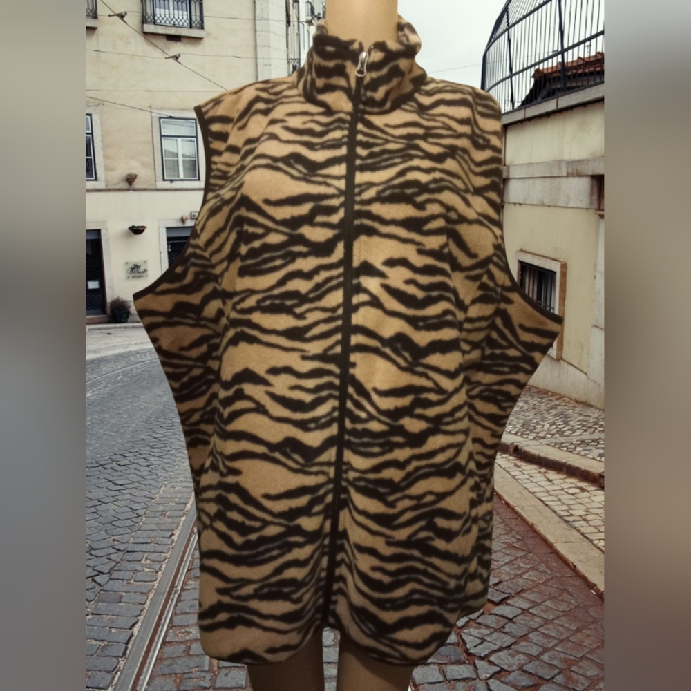Amazon Essentials EUc Sz 3X Zebra Print Fleece Vest Womens